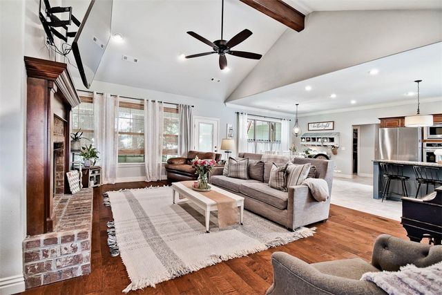 404 Grandview Drive, Prairie Grove, AR 72753