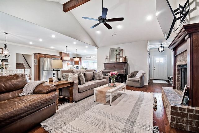 404 Grandview Drive, Prairie Grove, AR 72753