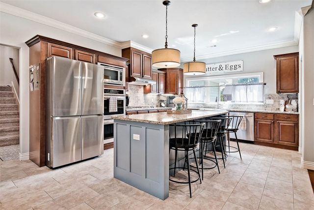 404 Grandview Drive, Prairie Grove, AR 72753