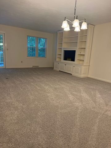15 Stallbrook Rd 15, Milford, MA 01757