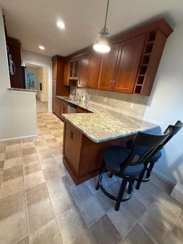 15 Stallbrook Rd 15, Milford, MA 01757