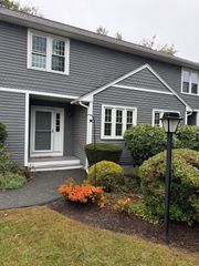 15 Stallbrook Rd 15, Milford, MA 01757