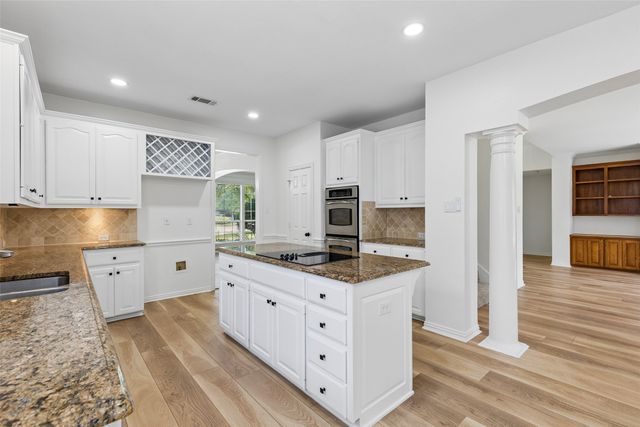 849 Shorewood Drive, Coppell, TX 75019