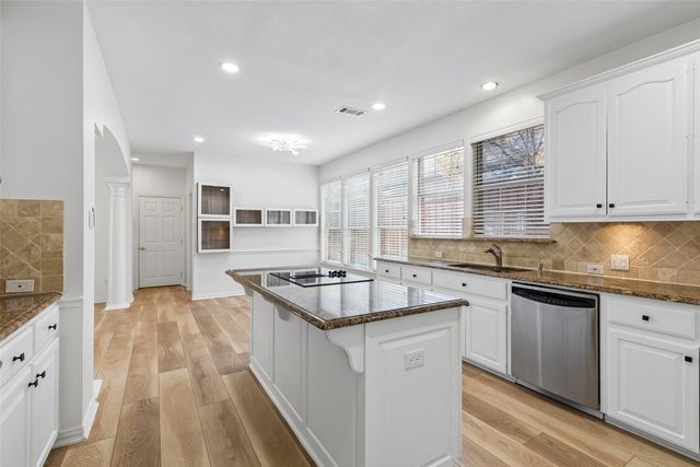 849 Shorewood Drive, Coppell, TX 75019