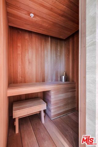 9016 Thrasher Avenue, Los Angeles, CA 90069