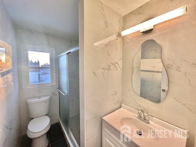 5 Gardner Court, Sayreville, NJ 08872