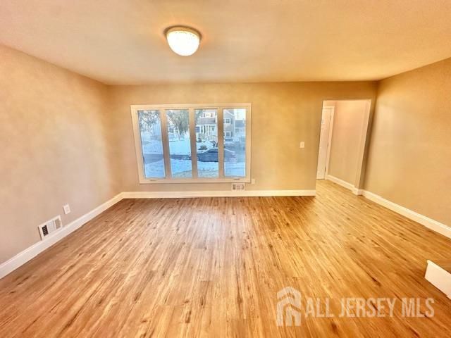 5 Gardner Court, Sayreville, NJ 08872