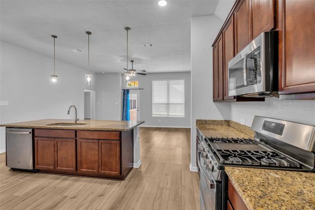 3430 Redbridge Court, Conroe, TX 77301