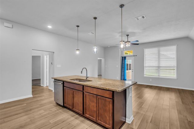 3430 Redbridge Court, Conroe, TX 77301