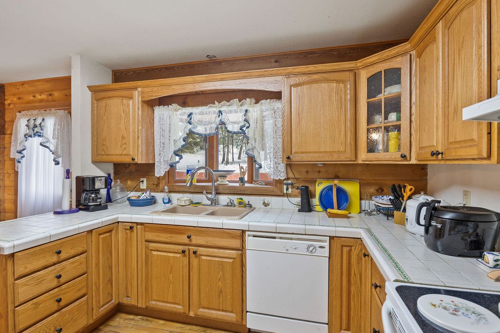 945 Truman Creek Road, Kila, MT 59920 photo 11