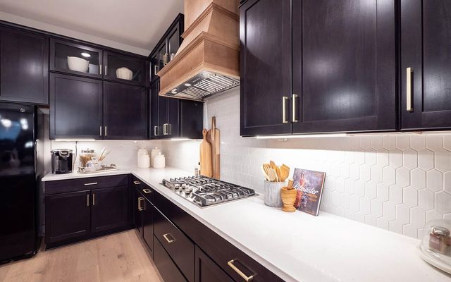 21306 Harbor Green Ln, Cypress, TX 77433