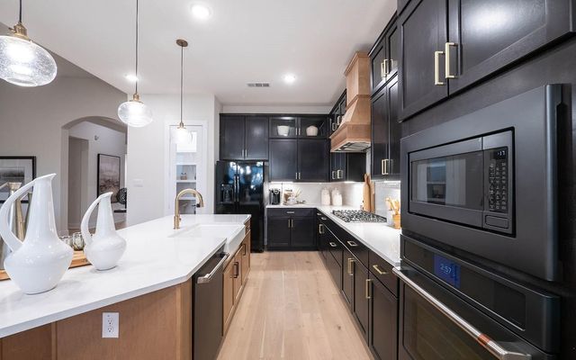 21306 Harbor Green Ln, Cypress, TX 77433