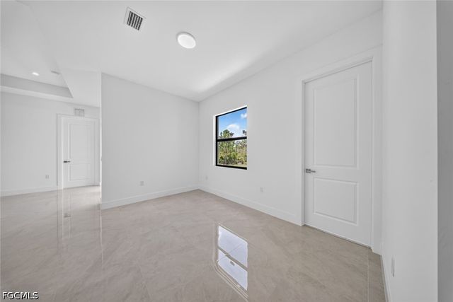 463 Zimmerman AVE S, Lehigh Acres, FL 33974