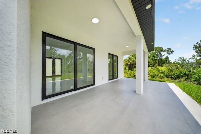 463 Zimmerman AVE S, Lehigh Acres, FL 33974