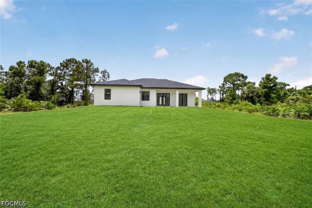 463 Zimmerman AVE S, Lehigh Acres, FL 33974
