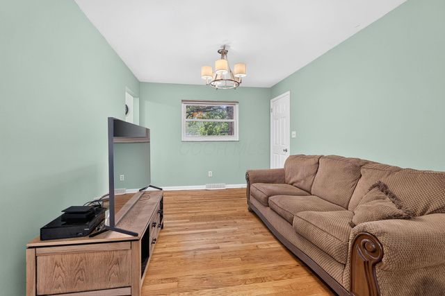 3483 Maple Shade Court, Columbus, OH 43228