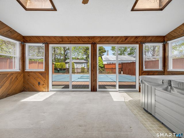 80 Baker Avenue, Groton, CT 06340