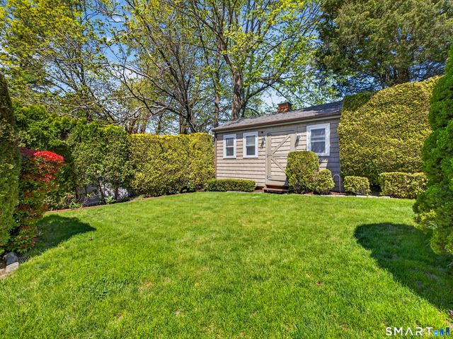 80 Baker Avenue, Groton, CT 06340