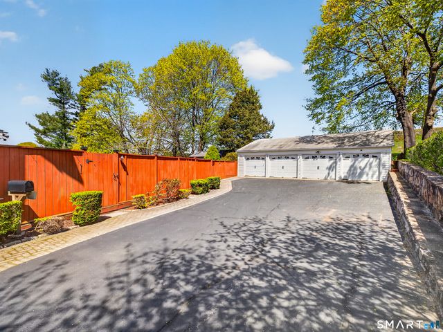 80 Baker Avenue, Groton, CT 06340
