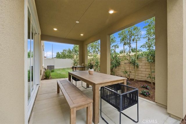 23712 Wilcox Drive, Newhall, CA 91321