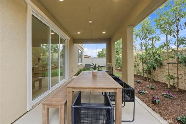 23712 Wilcox Drive, Newhall, CA 91321