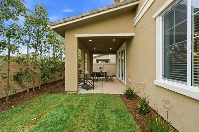 23712 Wilcox Drive, Newhall, CA 91321