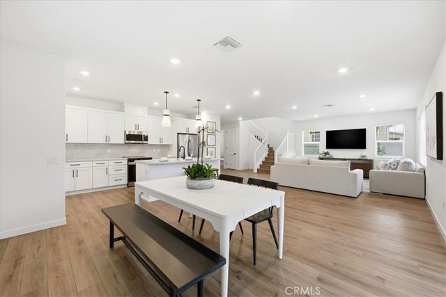 23712 Wilcox Drive, Newhall, CA 91321
