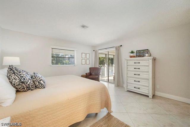 4126 Belair LN B6, Naples, FL 34103