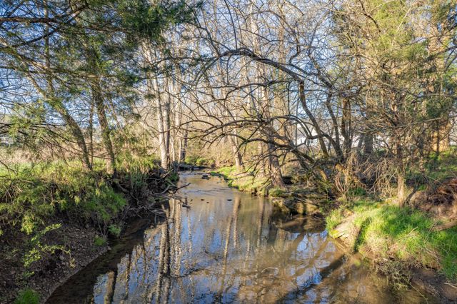 1793 Theta Pike, Columbia, TN 38401