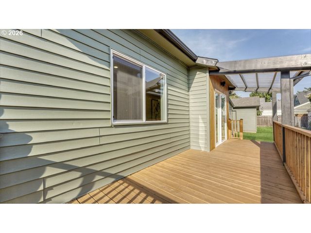 5658 N DELAWARE Ave, Portland, OR 97217