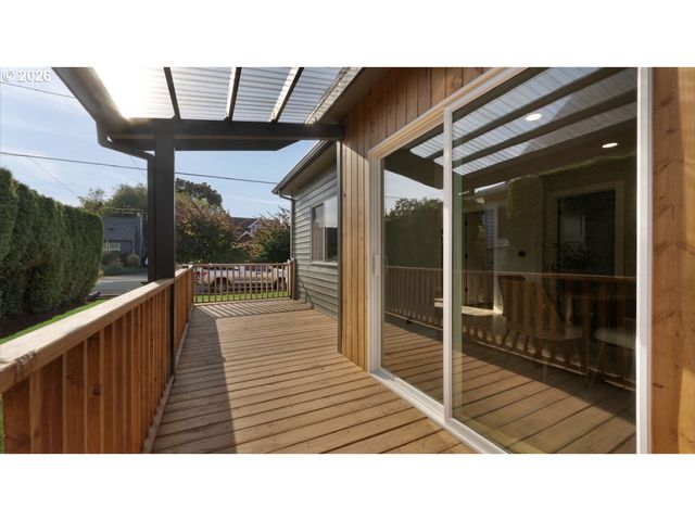 5658 N DELAWARE Ave, Portland, OR 97217
