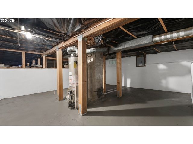 5658 N DELAWARE Ave, Portland, OR 97217