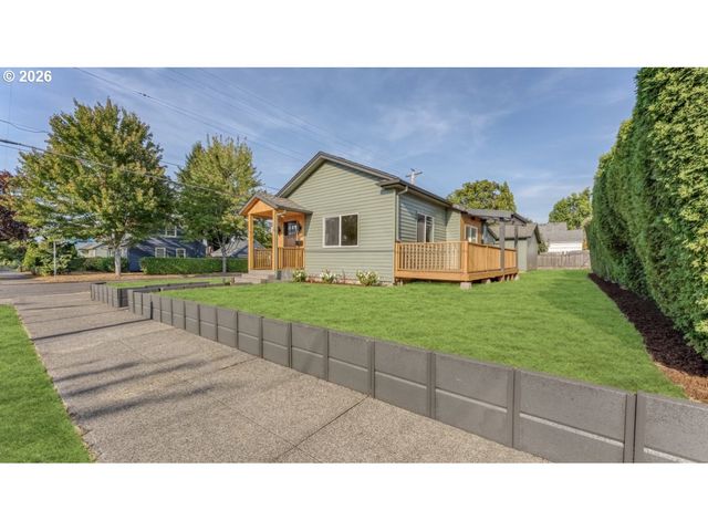 5658 N DELAWARE Ave, Portland, OR 97217