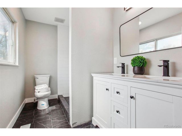 19644 E Girard Dr, Aurora, CO 80013