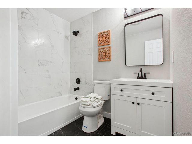 19644 E Girard Dr, Aurora, CO 80013