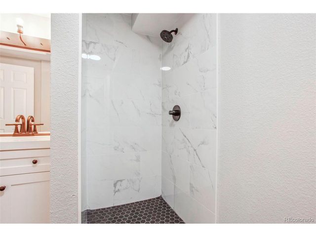 19644 E Girard Dr, Aurora, CO 80013