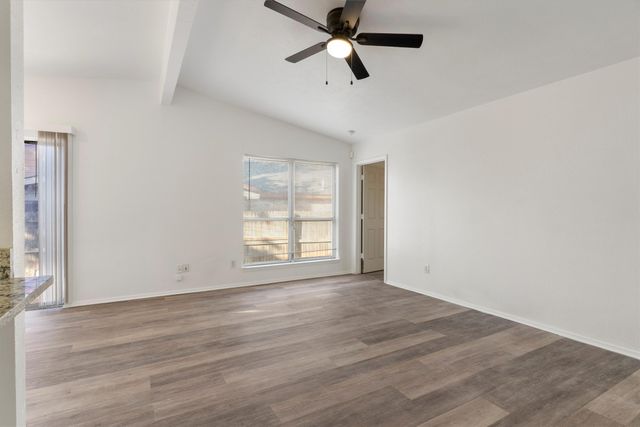 1463 Brook Meadow Circle B, Lancaster, TX 75134