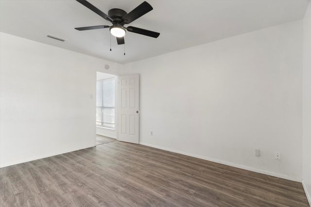 1463 Brook Meadow Circle B, Lancaster, TX 75134