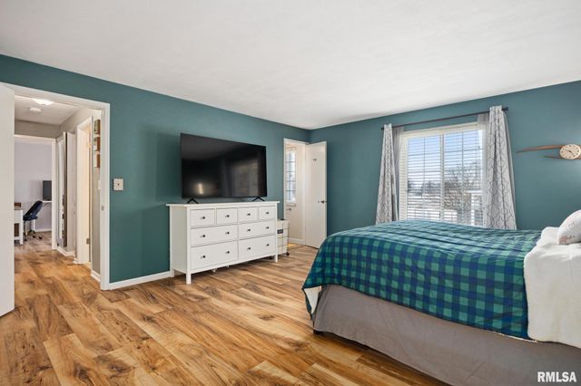 6016 N Knoxville Ave Apt 102, Peoria, IL 61614