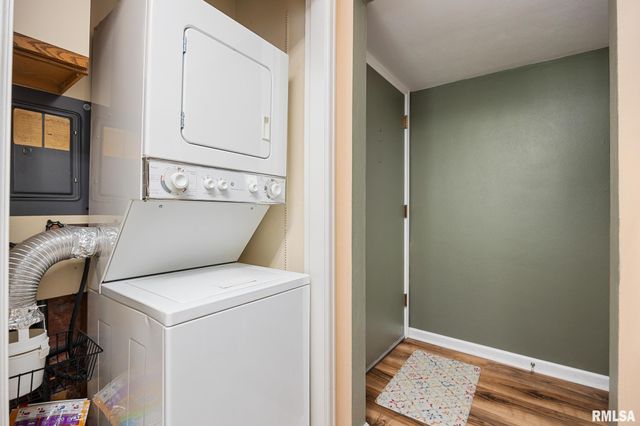 6016 N Knoxville Ave Apt 102, Peoria, IL 61614