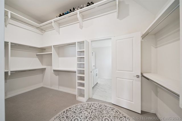 6131 N Creekwood Drive, Owasso, OK 74055