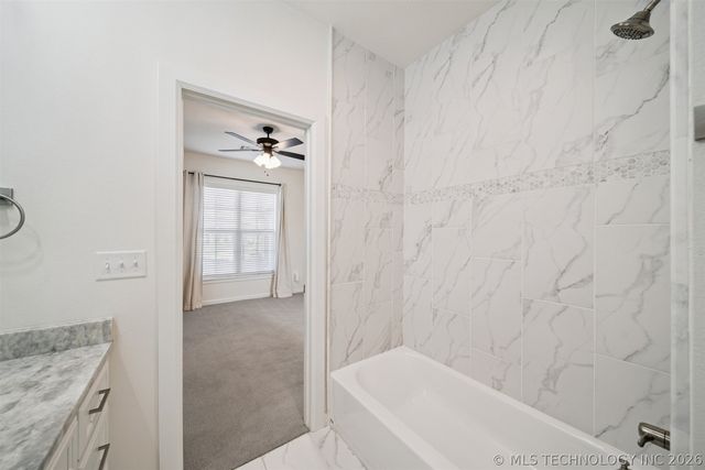 6131 N Creekwood Drive, Owasso, OK 74055