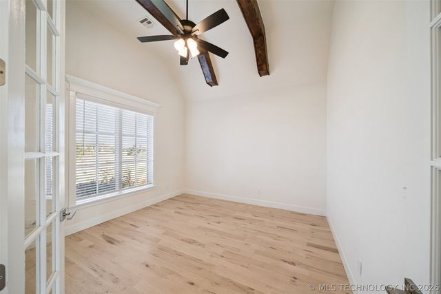6131 N Creekwood Drive, Owasso, OK 74055