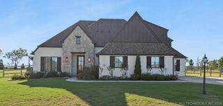 6131 N Creekwood Drive, Owasso, OK 74055