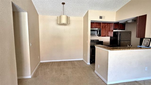 5144 CONROY ROAD 1033, Orlando, FL 32811