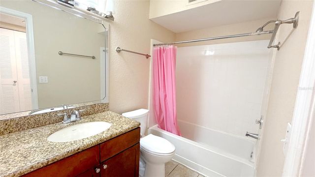 5144 CONROY ROAD 1033, Orlando, FL 32811