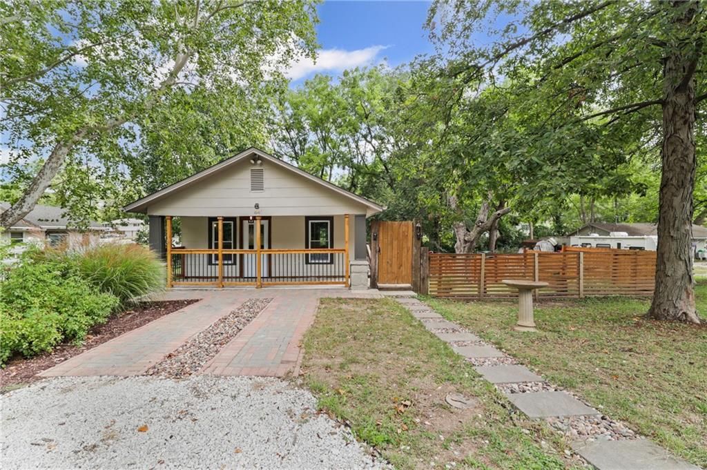 1641 S 49th Terrace, Kansas City, KS 66106