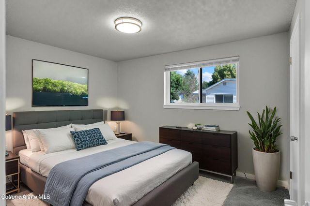 905 E Walnut AVE, Coeur D'alene, ID 83814
