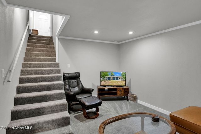 905 E Walnut AVE, Coeur D'alene, ID 83814