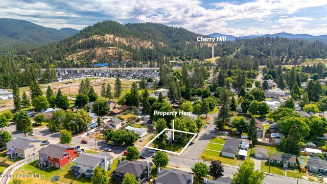 905 E Walnut AVE, Coeur D'alene, ID 83814